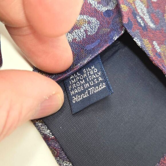 ALEXANDER JULIAN HAND MADE SILK TIE PURPLE SATIN PAISLEY JACQUARD 4" X 55" - Picture 2 of 3